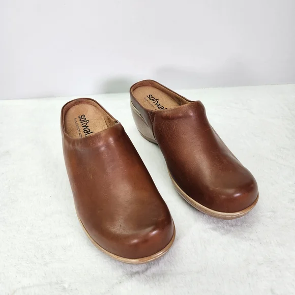 SoftWalk Madison Brown Leather Coshioned Footbed Arch Support Women's Clogs 10M - Picture 2 of 12